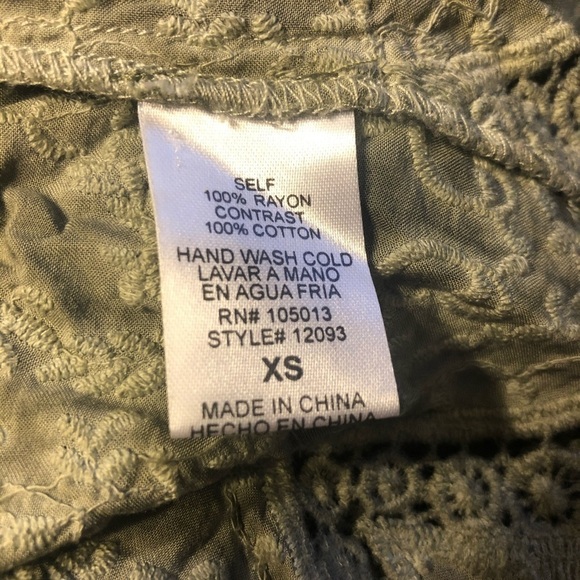 Altar’d State Olive Green Lace Design Blouse - Size XS - Picture 4 of 5